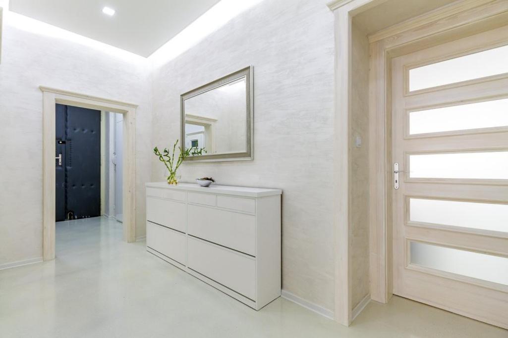 Stylish Apartment 5 Minutes Walk From City Center 프라하 외부 사진