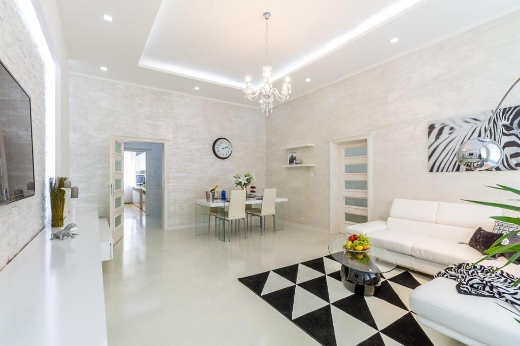 Stylish Apartment 5 Minutes Walk From City Center 프라하 외부 사진